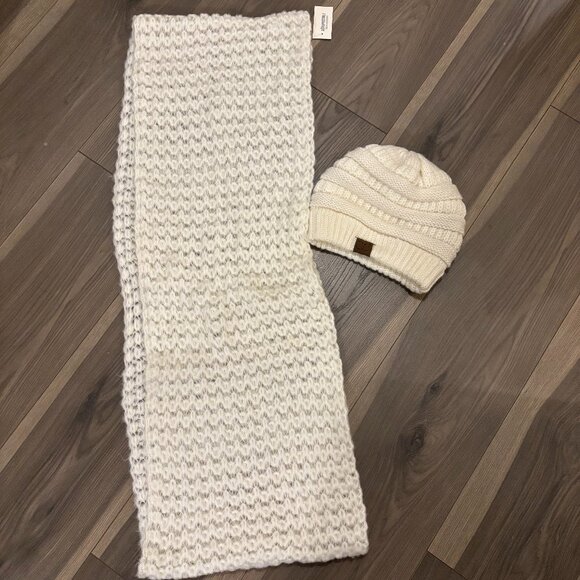Women's Aeropostale Infinity Scarf ~ NWT and C.c Beanie in Ivory - Picture 1 of 4